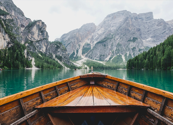 End of a Boat on A Lake img3